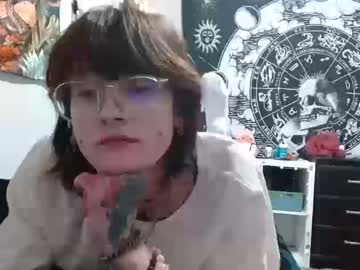 Mrsemilyrose • new • 19y • United States • public