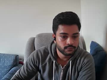 Naniii2 • indian • 28y • somewhere • public