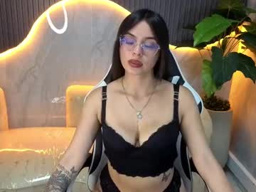 Nathaly Tp • latina • 20y • Colombia • public