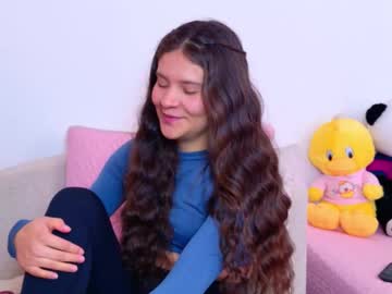 Natisss  • smalltits • 21y • Colombia • public