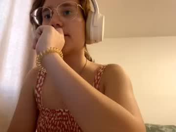 Natoshamartorano • shy • 18y • Ukraine • public