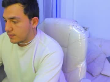 Live cam boy Natsu_18_ – Hot Gay Cams