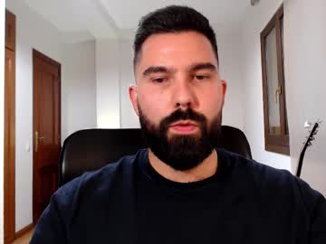 Live cam boy Naughtybear_69, 32 yrs – Hot Male Cams