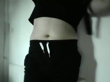 Navel Gazing Submissive • sissy • 33y • England, United Kingdom • public