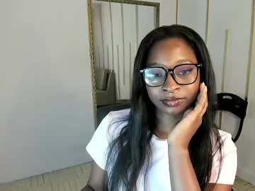 nayariskaya - Live Cam Model Online on Ted's Cam Directory