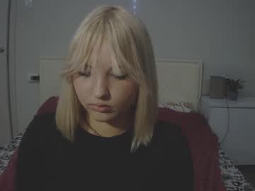 Nessa Berry • big • 20y • Hesse, Germany • public