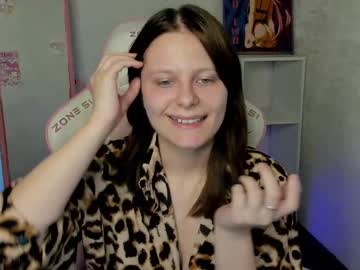 nicky_godjo - Live Cam Model Online on Ted's Cam Directory