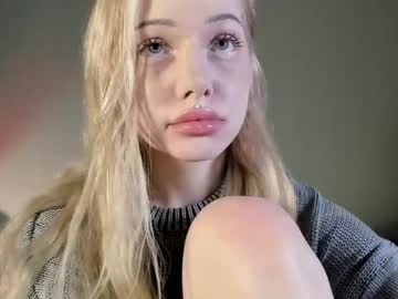 Live webcam: Nicole_yo, 21 yrs - Female Sex Cams