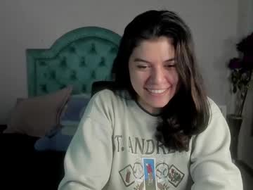 Nikki Kox • newgirl • 18y • with you ? • public