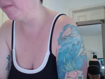 Live Milf Nikkisequoia87, 37 yrs – Hot Milf Cams