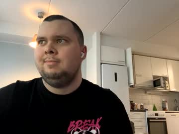 Nikofromforest • chubby • 27y • europe • public