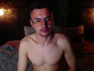 Noah  20 • bigcock • 27y • Bogota D.C., Colombia • public