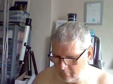 Northantsman7 • naked • 65y • England, United Kingdom • public