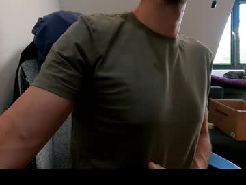 Octarinehk • gay • 0y • United Kingdom • public