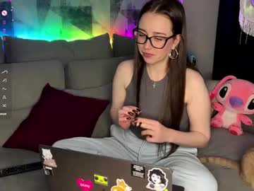 Ohnicolle • feet • 20y • Latvia • public