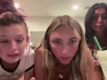 oklayla - Live Cam Model Online on Ted's Cam Directory
