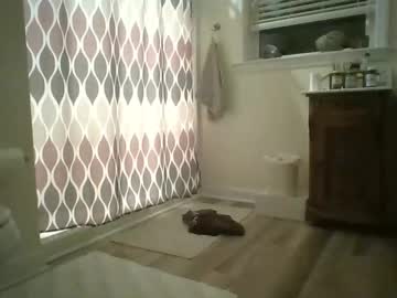 Oldbuttsexy • buzz • 0y • Virtually and in reality anywhere I want • public