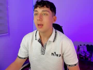 Live cam boy Oliveer_kyy, 19 yrs – Hot Male Cams