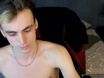 Live cam boy Oliver__martinez, 19 yrs – Hot Male Cams