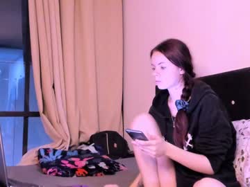 only_sarah1 - Free Live Cam Model Online