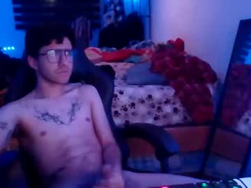 Oscar252s live cam profile photo — young — age 23 — En algún lugar