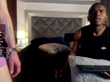 Live cam boy Ourperfectmix, 29 yrs – Hot Male Cams