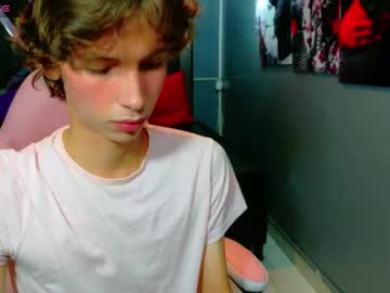 Live College Performer park_jimin1 (gay,  latino,  femboy,  cute) – profile photo, streaming now