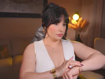 Patricia Bennett • german • 37y • Where the Moon kisses the Sea... ?? • public