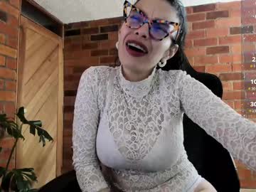 Paulinabarnett  • braces • 36y • Colombia • private