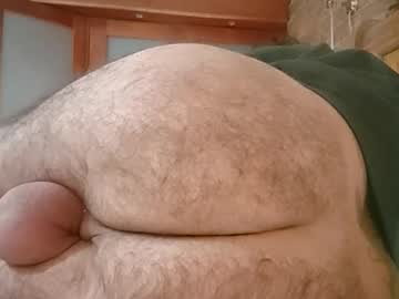 Penguine37 • smalldick • 40y • England, United Kingdom • public