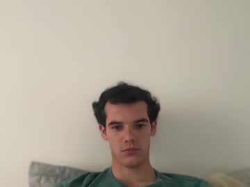 Philiphe  06 • 18 • 20y • Buenos Aires, Argentina • public