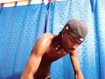 Phillipp Hott • black • 27y • MEDELLIN {ANT] • public