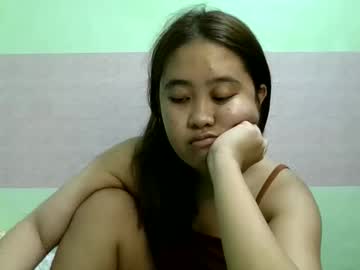 Pinkish Shine • pinay • 0y • Philippines • public