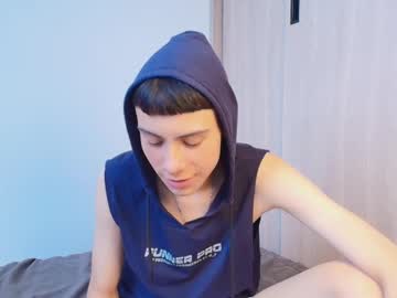 Live cam boy Pipe_peep, 18 yrs – Hot Male Cams