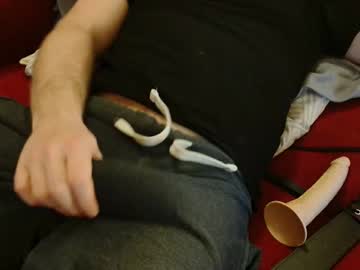 Live cam boy Plainclothesman_berlin – Hot Male Cams