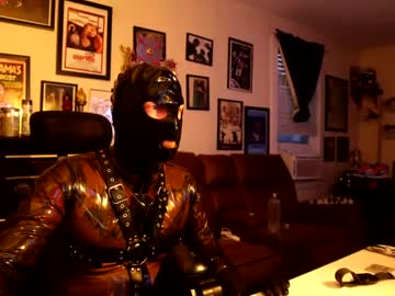 Plasticbill • fetish40y • Cold Dark Forrest, United States • public