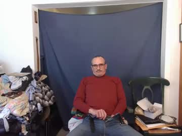 Ppushwell • bignaturaltits60y • United States • public