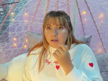 Pretti  Violet  • bbw • 24y • Colombia • public