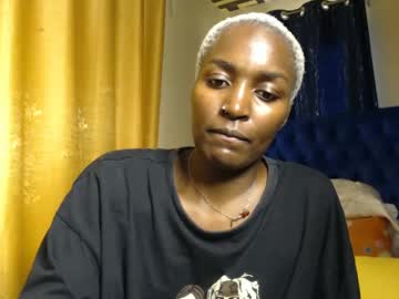 prettyquee - Free Live Cam Model Online