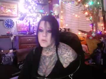 Pumpkin13 • tattoo • 41y • United States • public