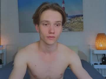 pupsenish - Live Cam Model Online on Ted's Cam Directory