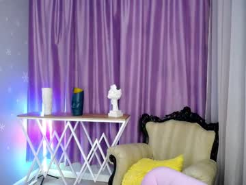 Queen_a_n_i • mature • Iceland • public