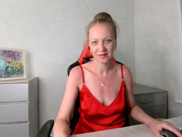 queen_vv - Free Live Cam Model Online