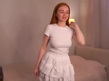 queeniebearfield - Live Cam Model Online on Ted's Cam Directory