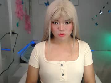 Live cam boy Queenkelesey – Hot Male Cams