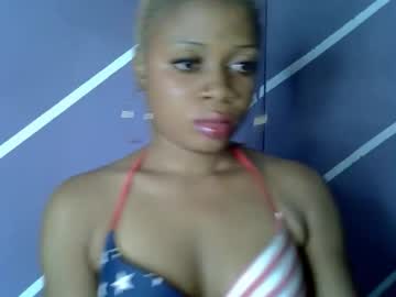 Rainbow Baby26 • bigpussylips • 26y • chaturbate • public