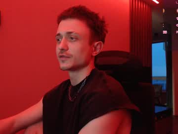 Live cam boy Ravine_doleg, 25 yrs – Hot Male Cams