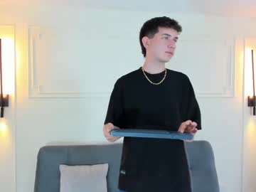 Live cam boy Rayder_green, 19 yrs – Hot Male Cams