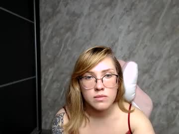 Live cam boy Reginasmilee, 23 yrs – Hot Male Cams