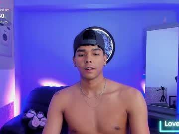 reymond_404 - Live Cam Model Online on Ted's Cam Directory